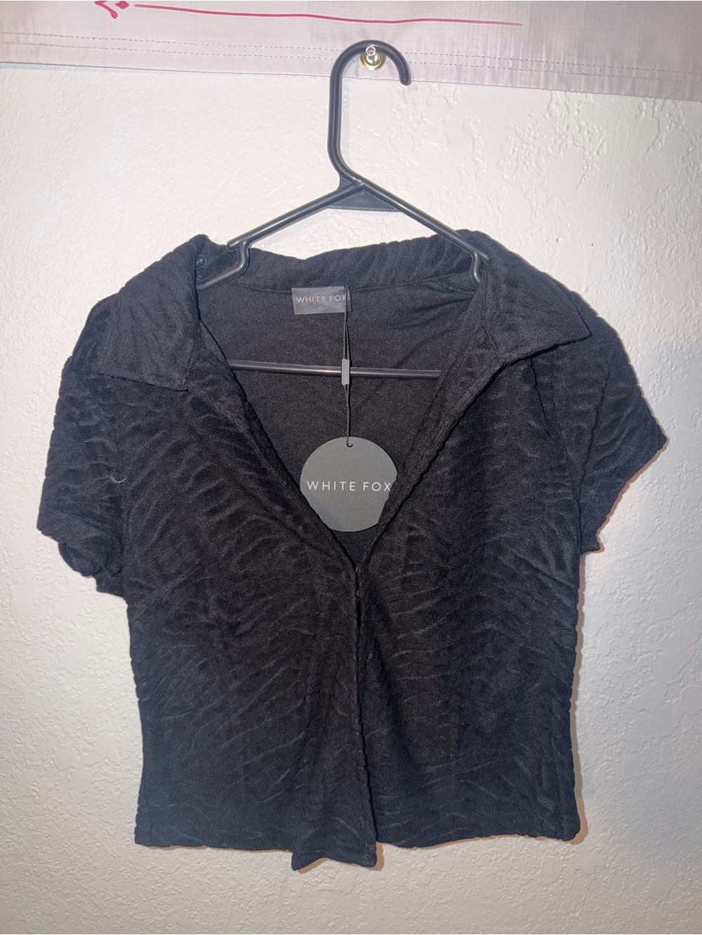 White Fox Boutique Black Short Sleeve Textured Collared Top